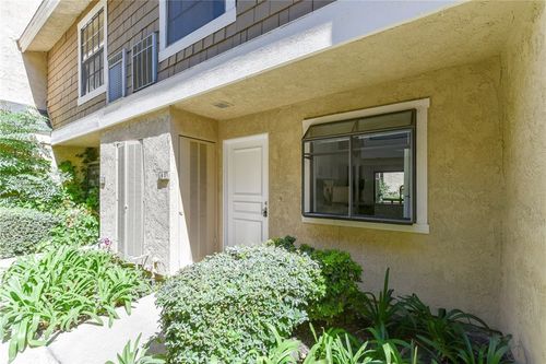 63 Lakepines, Irvine, CA, 92620-1915 | Card Image