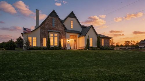 3261 Red Ridge Dr, Blanchard, OK, 73010-5269 | Card Image