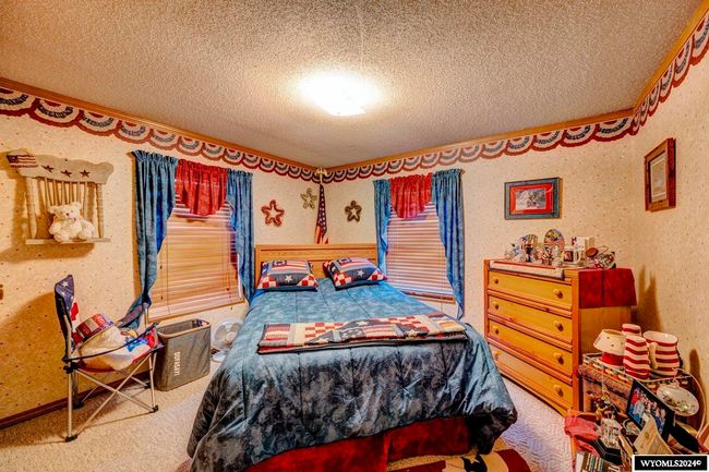 925 W Fetterman St, House attached with 3 bedrooms, 2 bathrooms and null parking in Buffalo WY | Image 34