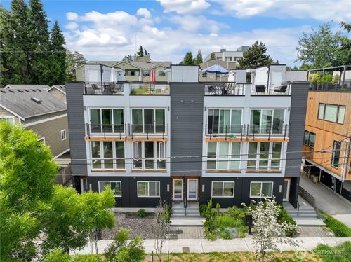 d-8817 Midvale Ave N, Seattle, WA, 98103-4033 | Card Image