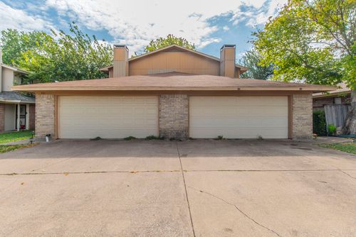 521-523-521 S Las Vegas Trail, White Settlement, TX, 76108 | Card Image
