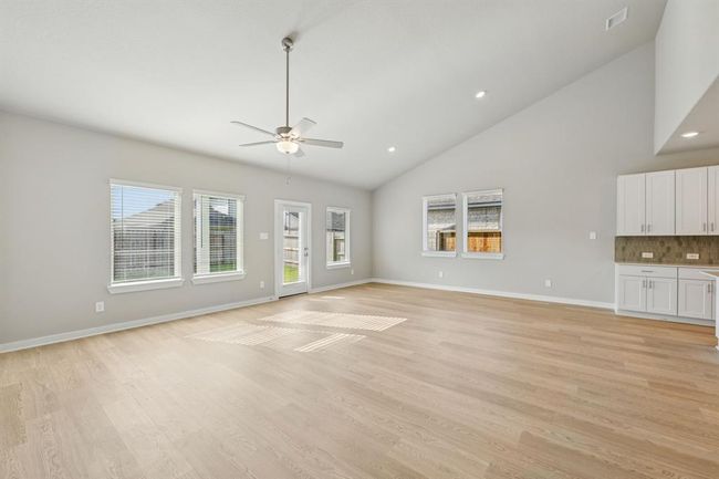 1472 Waggoner Ranch Trl, House other with 5 bedrooms, 4 bathrooms and 2 parking in Conroe TX | Image 15