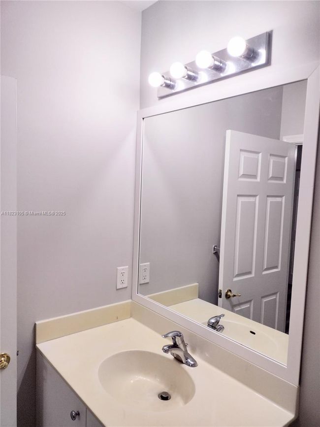 105 - 2612 Sw 82 Nd Ave, Condo with 2 bedrooms, 3 bathrooms and null parking in Miramar FL | Image 16