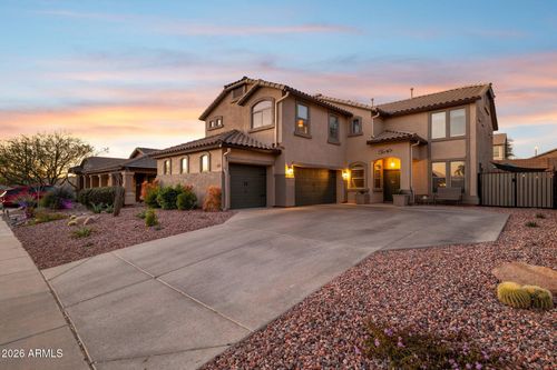 2238 W Dale Ln, Phoenix, AZ, 85085-5730 | Card Image