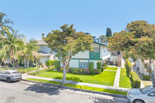 7642 Newlin Ave, Whittier, CA, 90602-1568 | Card Image
