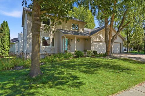 18997 Nature Ln, Eden Prairie, MN, 55346-4035 | Card Image