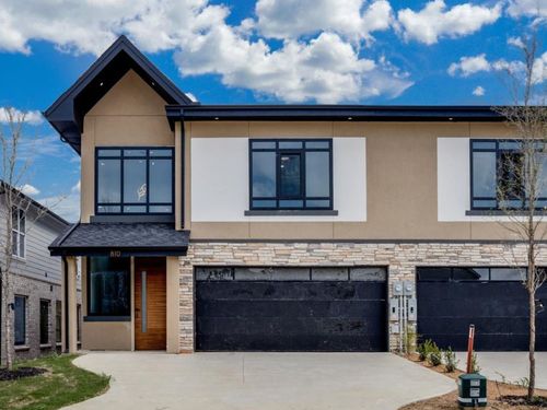 810 Premier Pkwy, Grand Prairie, TX, 75051 | Card Image