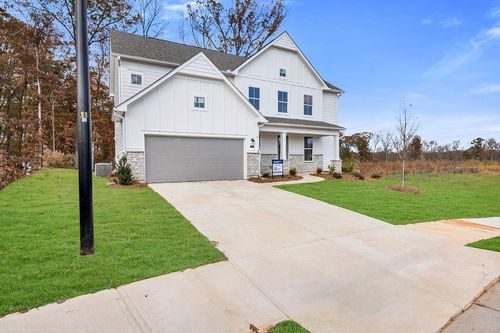 195 Hickory Grove Ln, Hoschton, GA, 30548-1124 | Card Image