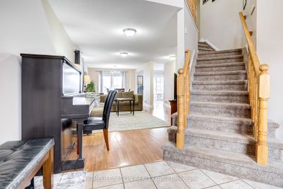 92 Courtney Cres, House other with 3 bedrooms, 4 bathrooms and 4 parking in Barrie ON | Image 3