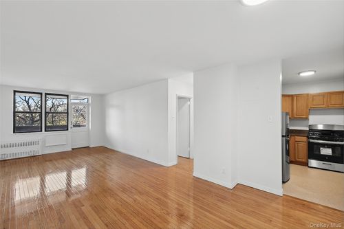 4h-201 Ravine Ave, Yonkers, NY, 10701-1810 | Card Image