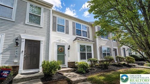8460 Cromwell Ct, BREINIGSVILLE, PA, 18031-1589 | Card Image