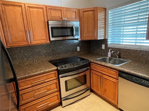 apt-n312-2050 Ne 39th St, Lighthouse Point, FL, 33064-7465 | Card Image