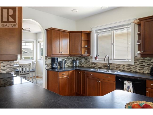 3914 Hornby Terr, House other with 5 bedrooms, 3 bathrooms and 6 parking in Armstrong BC | Image 9