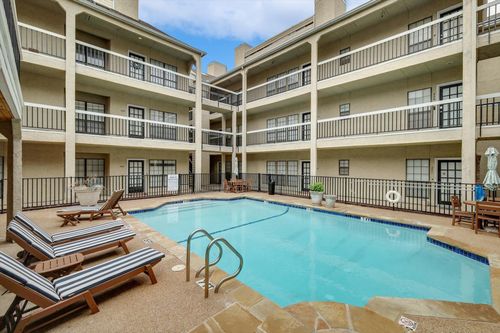 4800 W Lovers Ln, Dallas, TX, 75209-3145 | Card Image