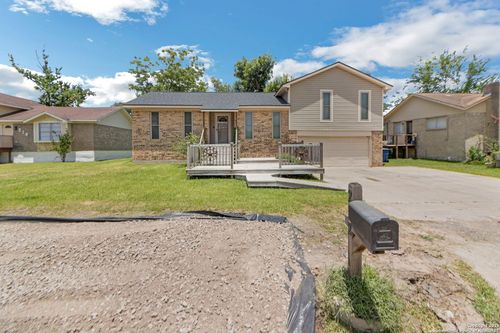 212 Briarcreek St, Richwood, TX, 77531-2202 | Card Image