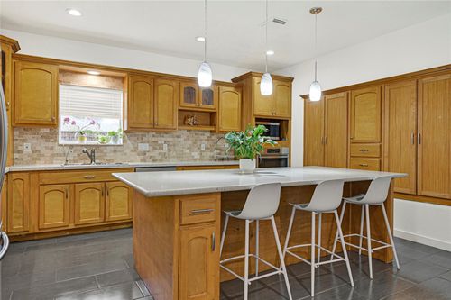 6130 Summerville Ln, Houston, TX, 77041-5971 | Card Image