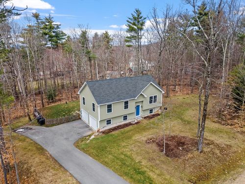 3 Fieldstone Dr, Deerfield, NH, 03037-1733 | Card Image