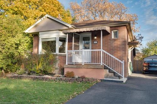 {{alt}} | Card Image