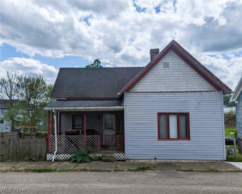 Ogier Ave, Cambridge, OH 43725