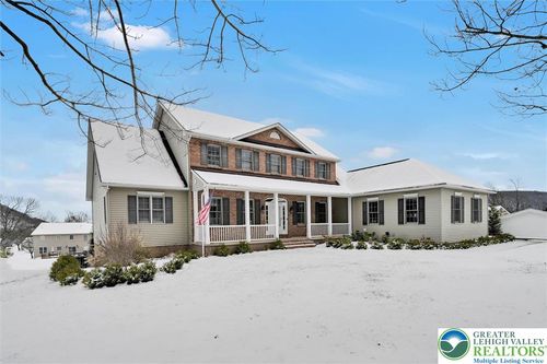 4 Jackson Rd, POTTSVILLE, PA, 17901-8827 | Card Image