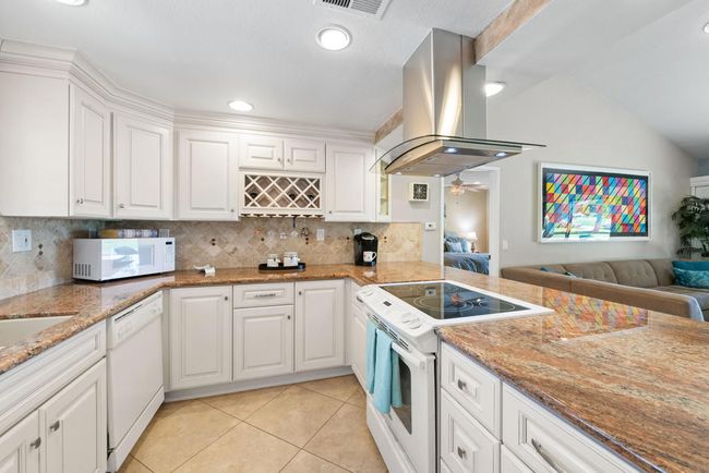 07_40994_Sea_Island_Ln7_mls | Image 10