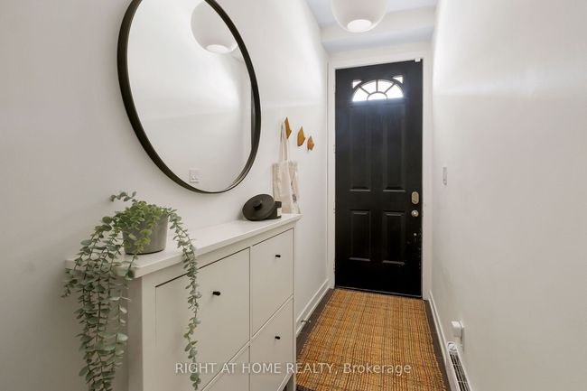 118 - 2320 Gerrard St E, Condo with 3 bedrooms, 2 bathrooms and 26 parking in Toronto ON | Image 28