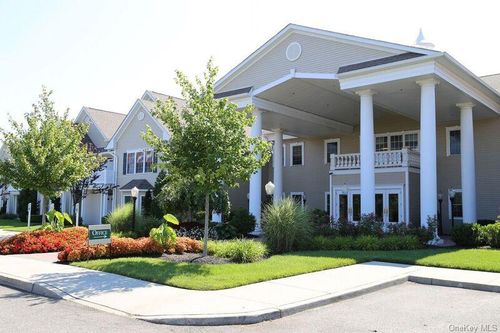 2206-2200 Dolphin Lane, Islip, NY, 11741 | Card Image