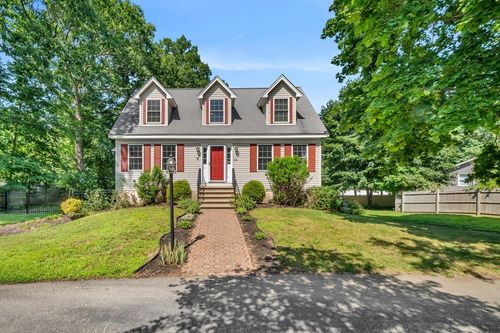 104 Kimball Rd, Amesbury, MA, 01913-5310 | Card Image