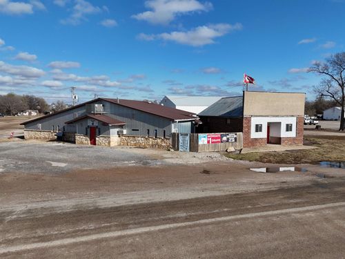 410 Parallel St, Clifton, KS, 66937-9229 | Card Image