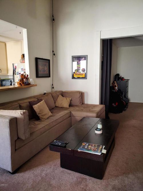 250-5800 Kanan Rd, Agoura Hills, CA, 91377-1108 | Card Image