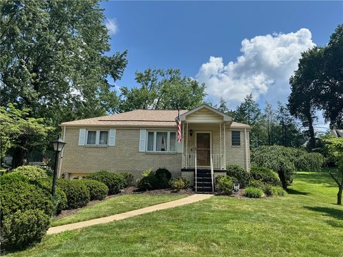 527 Glenrock Dr, Bethel Park, PA, 15102-1433 | Card Image