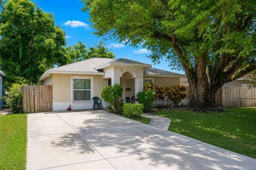 1120 11th Ave S, ST PETERSBURG, FL, 33705-2211 | Card Image
