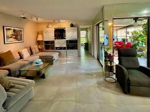 3-5975 Forest Grove 3 Drive, Boynton Beach, FL, 33437 | Card Image
