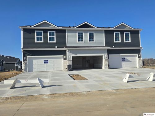 16002 Isabella St, Bennington, NE, 68007-5193 | Card Image