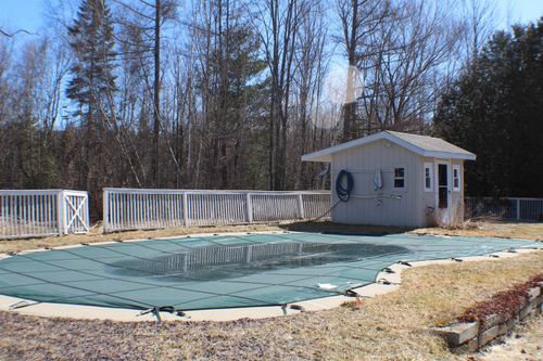 6 Pinecrest Ave, Berlin, NH, 03570-3500 | Card Image