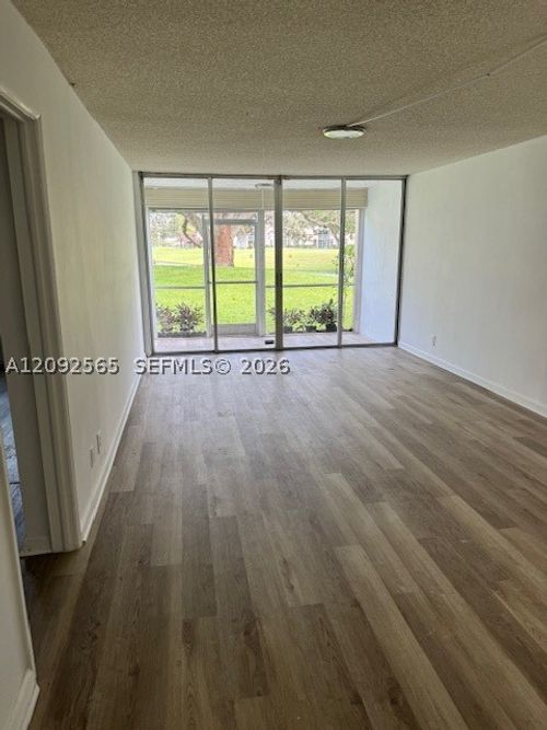 104-9441 Live Oak Pl, Davie, FL, 33324-4727 | Card Image
