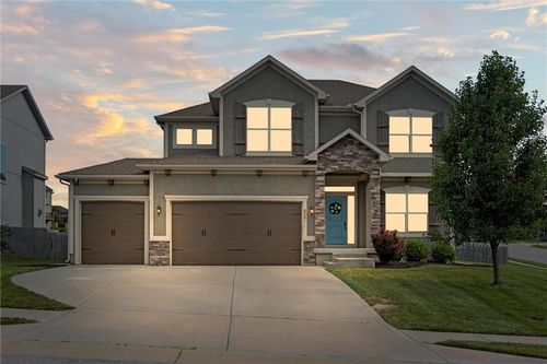 6721 Nw 104th Ter, Kansas City, MO, 64154-1719 | Card Image
