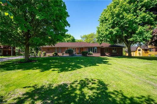 10158 Old Pine Crest Rd, Norval, ON, L0P1K0 | Card Image