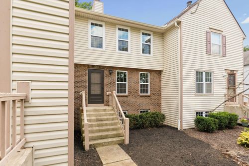 1913 Laramie Dr, Powell, OH, 43065-9248 | Card Image