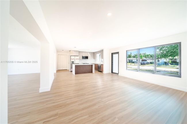 19920 Holiday Rd, House other with 3 bedrooms, 2 bathrooms and null parking in Cutler Bay FL | Image 11
