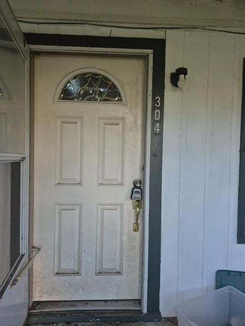 304 North St, Baytown, TX, 77520-3758 | Card Image
