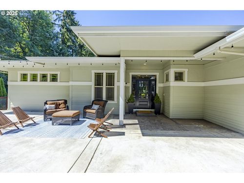 1848 E 43rd Ave, Eugene, OR, 97405-4405 | Card Image