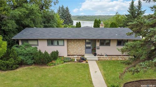1908 Pembina Ave, Saskatoon, SK, S7K1C3 | Card Image