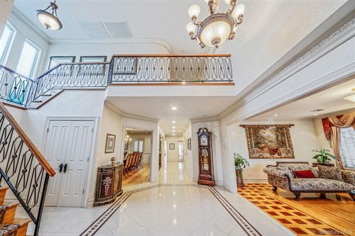 19922 Keno Ave, Hollis, NY, 11423-1434 | Card Image