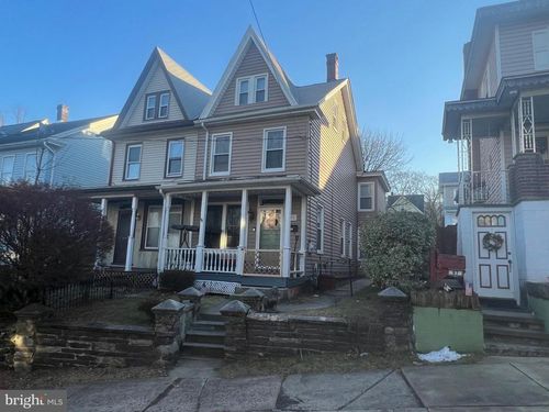 95 Center Ave, Jim Thorpe, PA, 18229-1201 | Card Image