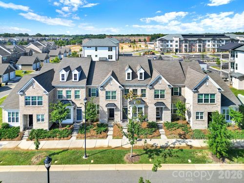 6946 Walnut Branch Ln, Charlotte, NC, 28277-8940 | Card Image