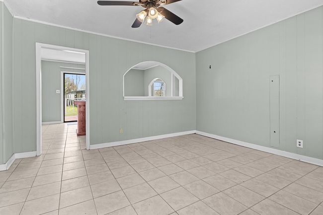 203 Penny Ln, House other with 4 bedrooms, 2 bathrooms and 3 parking in Independence VA | Image 5