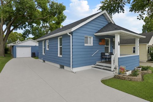 7107 45th Ave, Kenosha, WI, 53142-1727 | Card Image