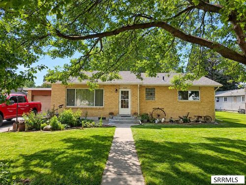 420 S 3rd W, Aberdeen, ID, 83210-1960 | Card Image