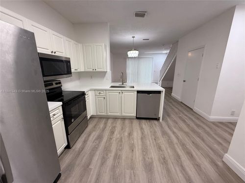 2256-2256 Salerno Cir, Weston, FL, 33327-1922 | Card Image